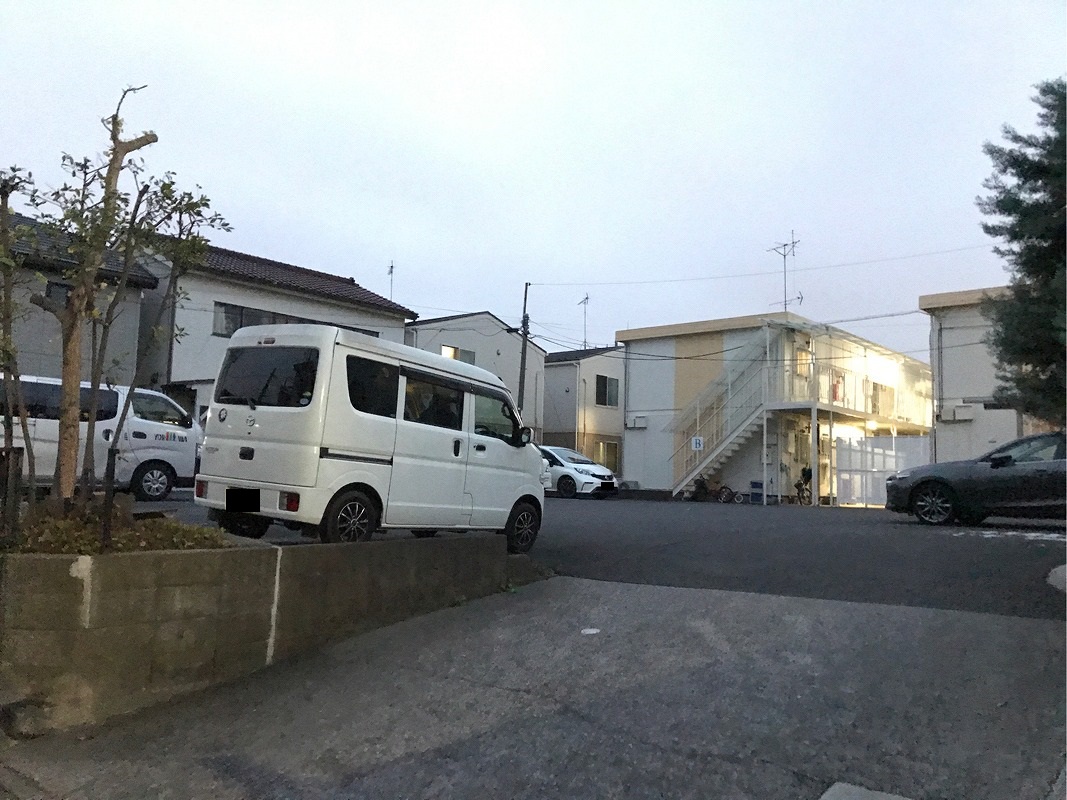 足立区保塚町　月極駐車場